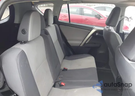 2015 Toyota Rav4 Xle z USA, uszkodzony, nr VIN 2T3WFREV9FW193299